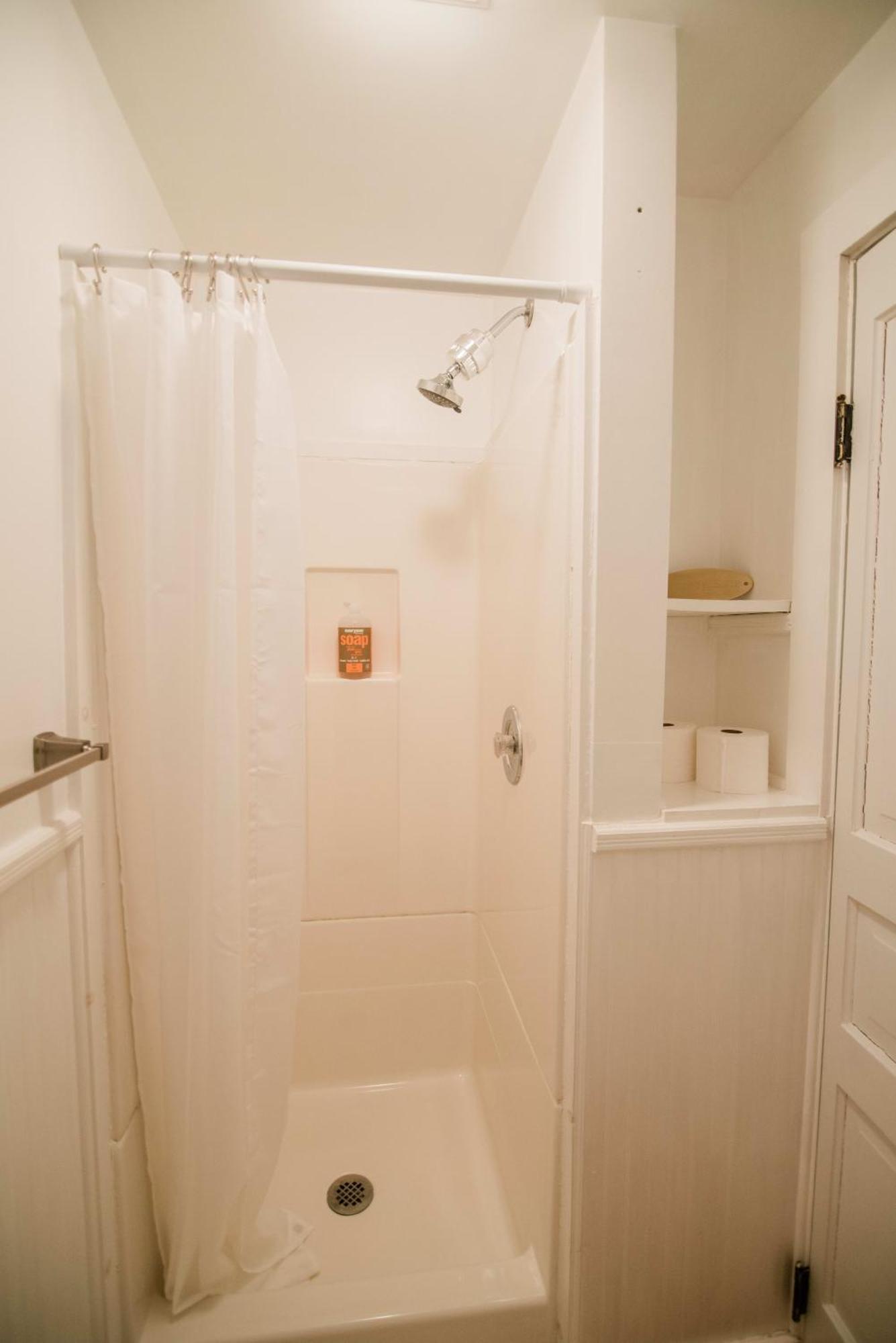 Mahaney Suite BW Boutique Hotel Central Lake Екстер'єр фото